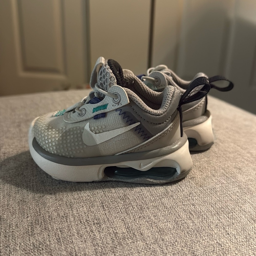 Baby Nike Air Max Shoes size 2c